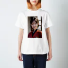 rubeusuの優しく微笑む町娘 Regular Fit T-Shirt