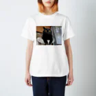 yottin59617の迷い黒猫キキ スタンダードTシャツ