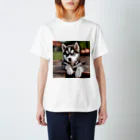 Kybeleのシベリアンハスキーの子犬のグッズ スタンダードTシャツ