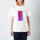 bell_chitanのピンクのお花 Regular Fit T-Shirt