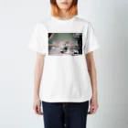 指のかわいいでんわ Regular Fit T-Shirt