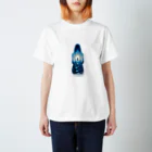 uminosobakaraの透明な女の子のシルエットに鳥や草、花のデザイン Regular Fit T-Shirt