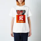 セブンスターイラストショップの出前館スタッフユニフォーム Regular Fit T-Shirt