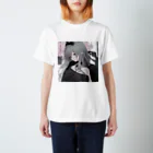 アイリスのショップの口下手な女の子 Regular Fit T-Shirt