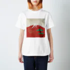 森の中の赤富士と松と黄金の風 スタンダードTシャツ