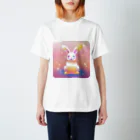 ELENOREのもふもふキュートなウサギさん♡  Regular Fit T-Shirt