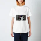 Apricot_taruのサングラスの猫 Regular Fit T-Shirt