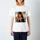 Sawadadaのハンバーガー女子 Regular Fit T-Shirt