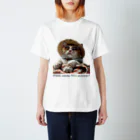 G.O.A.T.designの夏の日差しを満喫する可愛い猫ちゃん スタンダードTシャツ