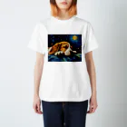 Dog Art Museumの【星降る夜 - ビーグル犬の子犬 No.2】 スタンダードTシャツ