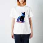 猫との風景の星空と猫_008 スタンダードTシャツ