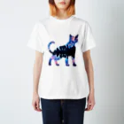 猫との風景の星空と猫_009 Regular Fit T-Shirt