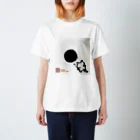 KIYOKA88WONDERLANDの穴　おさえきれない好奇心　ここどこねこ Regular Fit T-Shirt