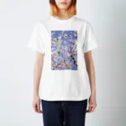lumièreー光の梅の花 Regular Fit T-Shirt