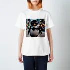 pen.のペンギンのカリスマ性を感じる写真！ Regular Fit T-Shirt