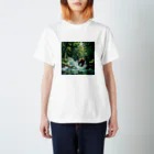 ドライバーの熊と鮭 Regular Fit T-Shirt