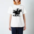 PALA's SHOP　cool、シュール、古風、和風、の恐竜に乗る荒れ地の魔女 スタンダードTシャツ