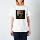 wezooweの神社廃墟1 Regular Fit T-Shirt