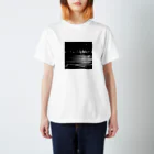 LeicaE34のモノクロームの虹 Regular Fit T-Shirt