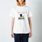 yuko_suzukiの波動方程式と波に乗るネコ Regular Fit T-Shirt