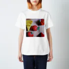 ユーサクのmorning strawberry Regular Fit T-Shirt