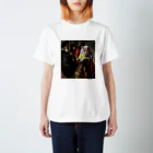 Art Baseの取り持ち女 / フェルメール (The Procuress 1656） Regular Fit T-Shirt