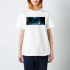 Rir_angの夏の夜の蝶と女の子 スタンダードTシャツ