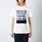 よぴてっくすの空と風車 Regular Fit T-Shirt