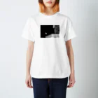 INURAKKOの家で撮ったお月 Regular Fit T-Shirt