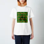 Tania NobukovskiのKISSING GIRAFFES スタンダードTシャツ