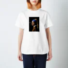 Peteのヤニカスの少女 Regular Fit T-Shirt