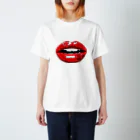 べる🌹のLIP(kiss me) Regular Fit T-Shirt