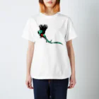 ぺちぺち工房 Pechi Pechi Atelierの世界一美しい鳥 ケツァール Regular Fit T-Shirt