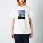 Chika_sophieの空とジャスミン Regular Fit T-Shirt