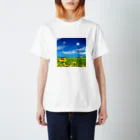 mitubatiのてんとう虫と空 スタンダードTシャツ