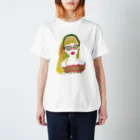 イトウナツキのHEART SUNGLASS GIRL Regular Fit T-Shirt