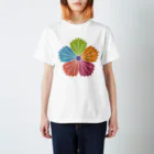 色重ね家紋／colorful_kamonの［色重ね家紋］撫子 Regular Fit T-Shirt