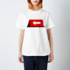 illust_designs_labの工事現場の誘導やじるしイラスト【マニアックなモノシリーズ】 Regular Fit T-Shirt