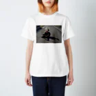 ももにのまんげシール Regular Fit T-Shirt