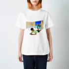 いっつ　あ　すもーるわーるどのひきこモルディブ Regular Fit T-Shirt