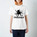 水島ひねのワレモノ注意 Regular Fit T-Shirt