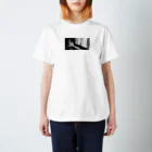 my dear catの鳥が気になる Regular Fit T-Shirt