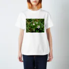 レモンタイムの庭の野の花 Regular Fit T-Shirt