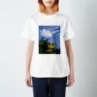 hiroki-naraの菊芋と空と雲　DATA_P_134　sky　cloud Regular Fit T-Shirt