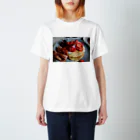 ASANAGI（写真Tシャツ）のいちごパンケーキ、ベーコンを添えて スタンダードTシャツ