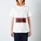 『卯のえほん』   〜えほんカフェ「うさぎの絵本」のオンラインショップ〜のおなかに暮らすうさ Ⅲ Regular Fit T-Shirt