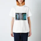 あこがれのMEETING ROOM Regular Fit T-Shirt