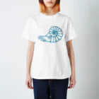 okuzumikoboのアンモナイト　ブルー Regular Fit T-Shirt