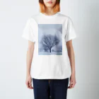 suparnaの冬の木 Regular Fit T-Shirt