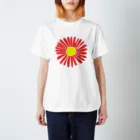  むきむき   地球生活のおおきい花（唐辛子色） Regular Fit T-Shirt